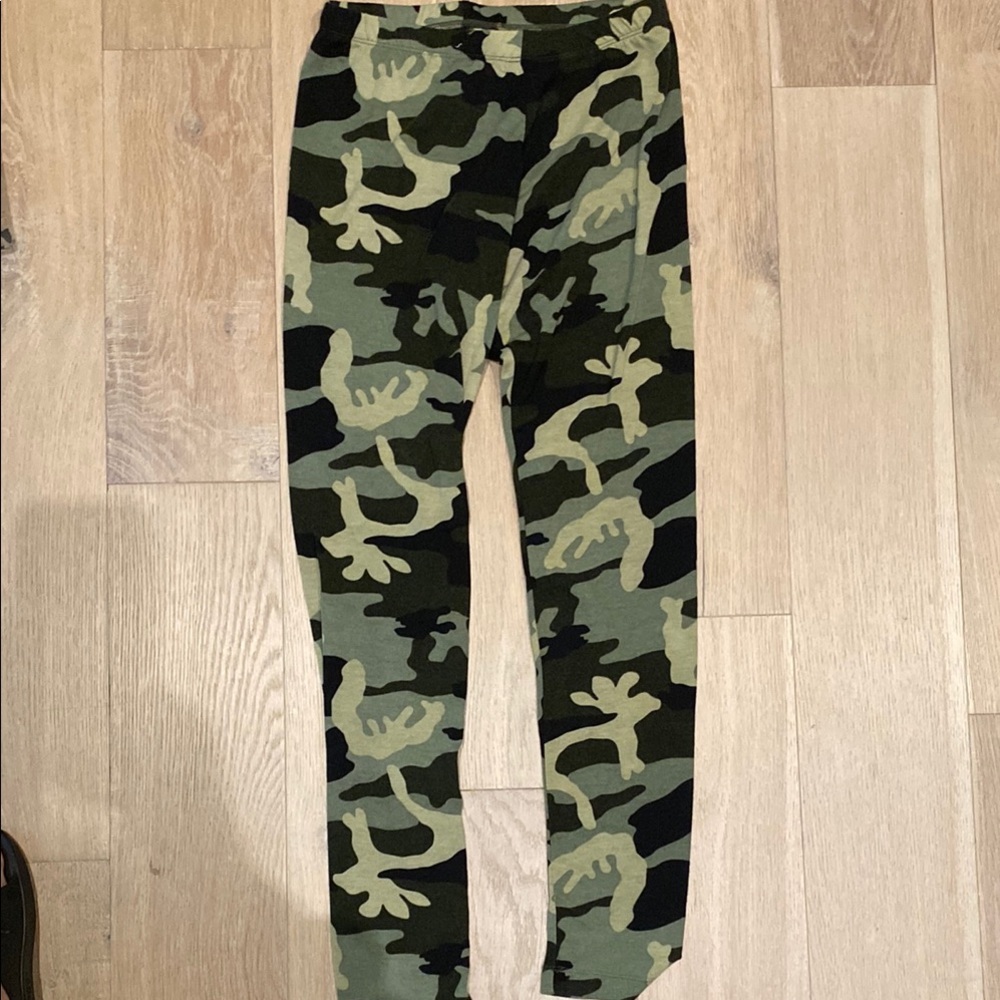 Material Girl Green and Black Camouflage Leggings